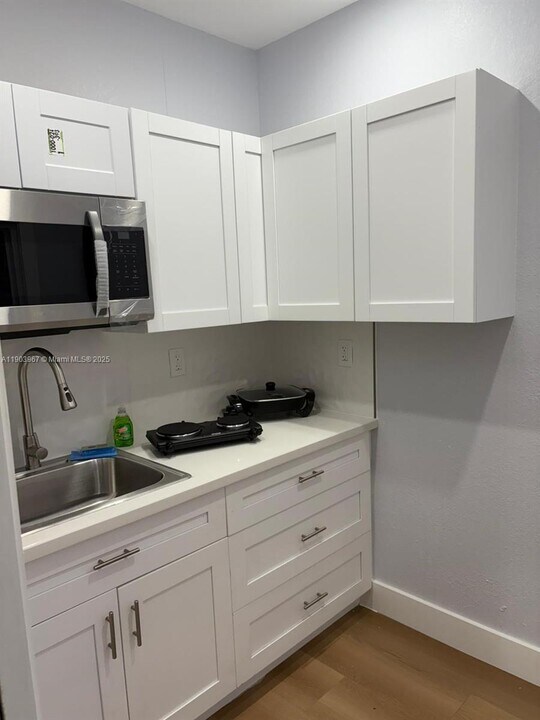 25453 SW 122nd Pl in Homestead, FL - Building Photo