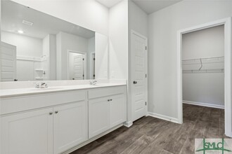 120 Seagrass Wy in Bloomingdale, GA - Foto de edificio - Building Photo