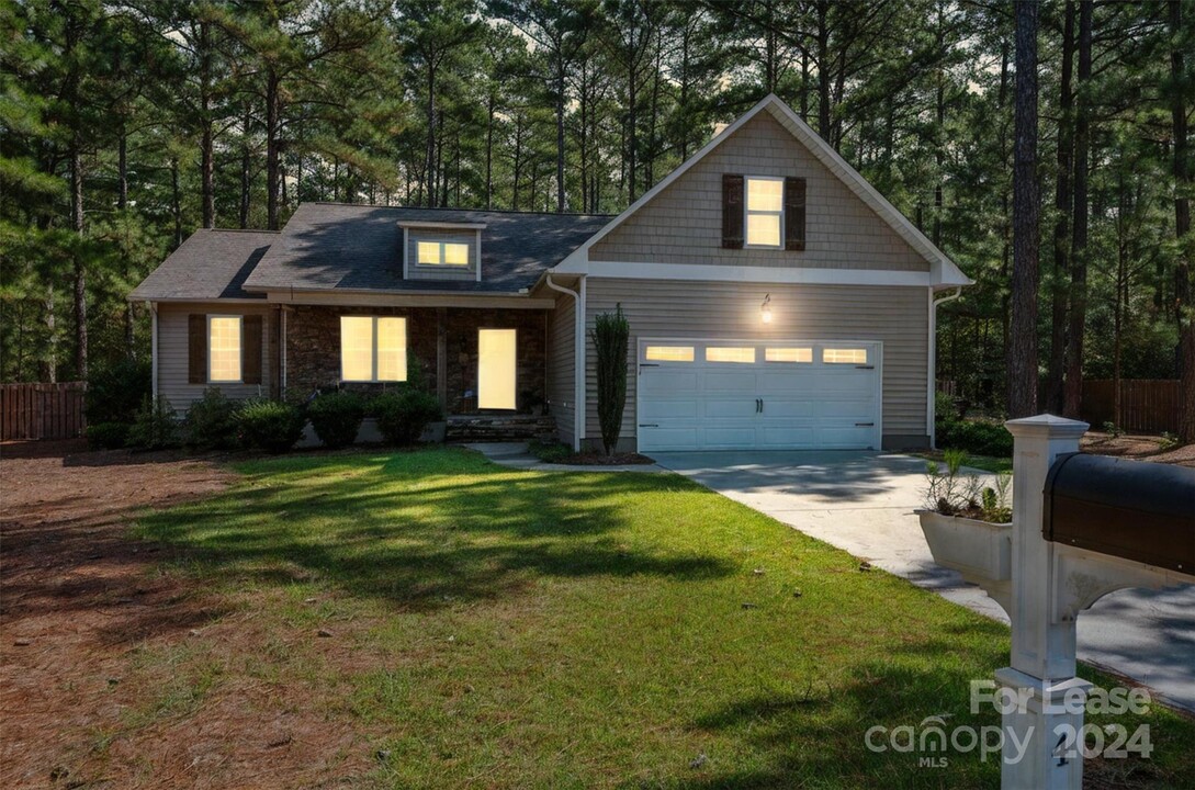 4 Norfolk Ct in Pinehurst, NC - Building Photo