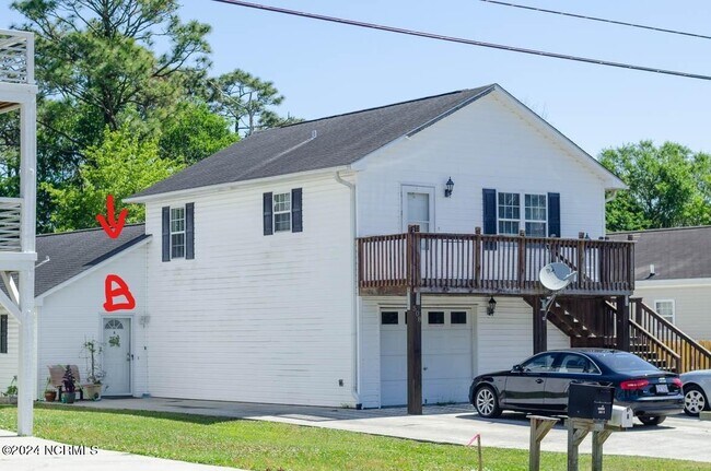 508 Spartanburg Ave, Unit B in Carolina Beach, NC - Building Photo - Building Photo