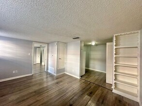 117 W Phillips St in Tyler, TX - Building Photo - Building Photo