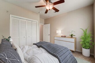 3101 Vista Dr, Unit A2 in Rosenberg, TX - Foto de edificio - Building Photo