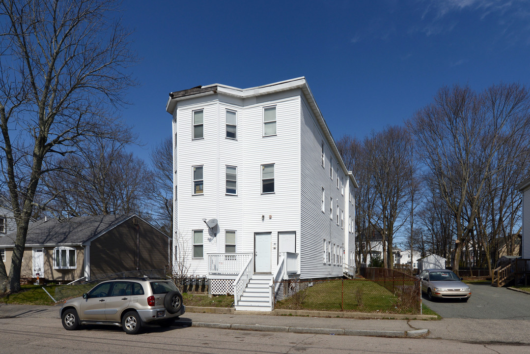 41 Division St in Brockton, MA - Building Photo