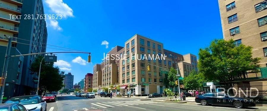 1955 1st Ave in New York, NY - Building Photo