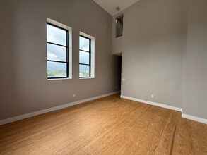 St. Vincent’s Apartments in Newport News, VA - Building Photo - Building Photo