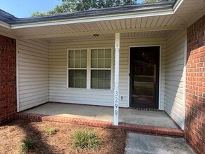 3290 Valencia Dr in Dalzell, SC - Building Photo - Building Photo