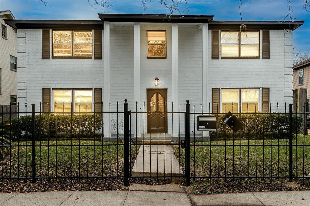 2614 Cleburne St Photo