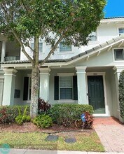 1084 NW 18th Ave in Boca Raton, FL - Building Photo - Building Photo