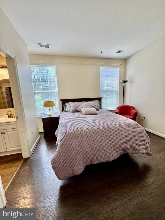 11501 Cardoness Ln in Fairfax, VA - Building Photo - Building Photo