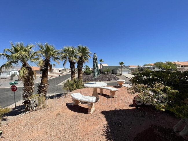 3300 Ridge View Ave in Bullhead City, AZ - Building Photo - Building Photo