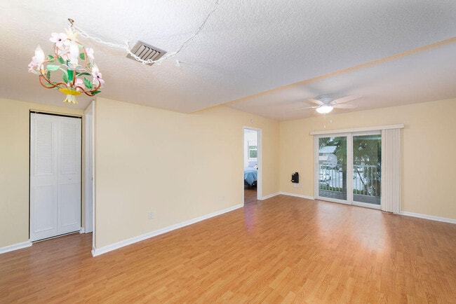 18081 SE Country Club Dr in Jupiter, FL - Building Photo - Building Photo