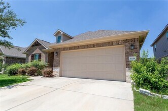 8238 Arezzo Dr in Round Rock, TX - Building Photo - Building Photo