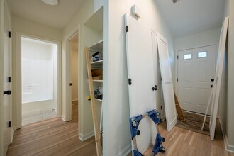 373 Tinkerview Dr in Cloverdale, VA - Building Photo - Building Photo