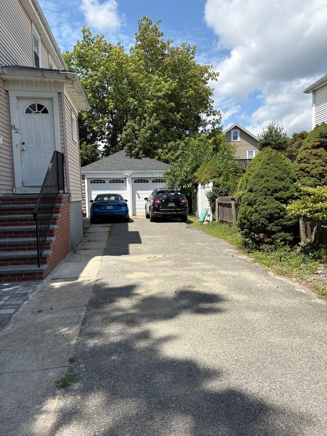 80 Bowen Ave, Unit 80 Bowen Ave
