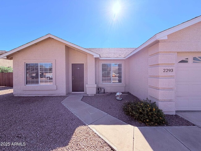 2293 E Longhorn Pl in Chandler, AZ - Building Photo - Building Photo