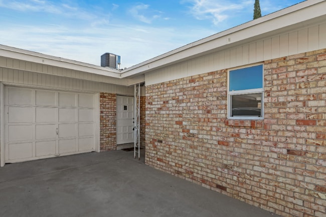 6923 Alto Rey Ave in El Paso, TX - Building Photo - Building Photo