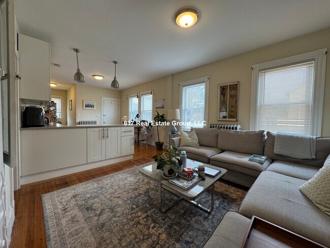 60 Dustin St, Unit 1 in Boston, MA - Building Photo - Building Photo