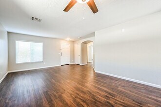 12337 W Rosewood Dr in El Mirage, AZ - Building Photo - Building Photo