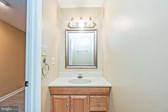 105 Sunny Hill Ct in Stafford, VA - Building Photo - Building Photo
