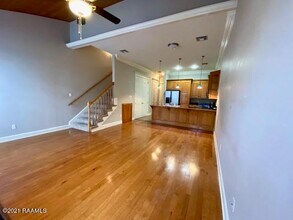 400 W Brentwood Blvd in Lafayette, LA - Building Photo - Building Photo