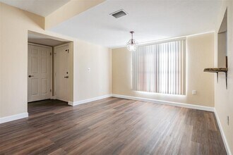 2497 Heron Terrace in Clearwater, FL - Building Photo - Building Photo