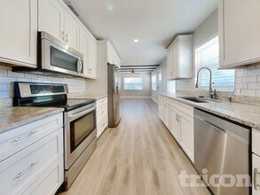 6905 N 19th St in Tampa, FL - Building Photo - Building Photo