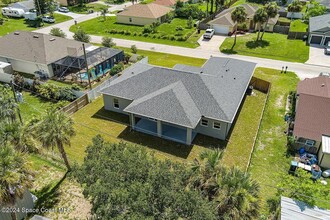 588 Arcadia Ave NE in Palm Bay, FL - Building Photo - Building Photo