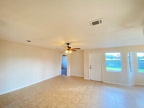 521 26th Ave N in Texas City, TX - Building Photo - Building Photo