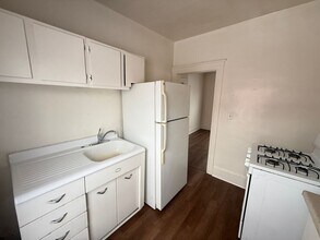 1101-1105 E Ganson St in Jackson, MI - Building Photo - Building Photo