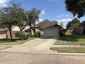 1909 Highland Point Ct in Pearland, TX - Building Photo - Building Photo