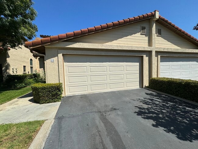 1718 Tecalote Dr, Unit 10 in Fallbrook, CA - Foto de edificio - Building Photo