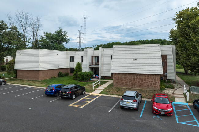 Westampton Courts