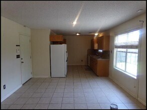 109 Timberlake Dr in Benton, AR - Foto de edificio - Building Photo