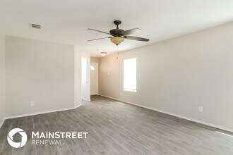 212 Cres Ridge Dr in Fort Worth, TX - Foto de edificio - Building Photo