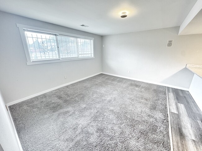 15093 E 11th Ave, Unit 1