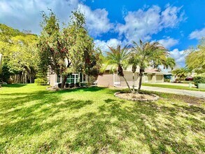 13035 Royal George Ave in Odessa, FL - Building Photo - Building Photo