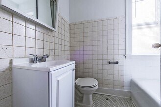 102 S 17th Ave Maywood, IL 60153 in Maywood, IL - Building Photo - Building Photo