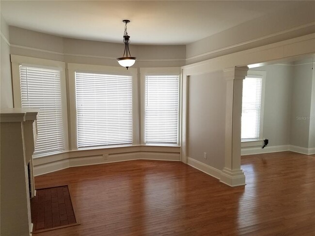 2402 N Morgan St in Tampa, FL - Building Photo - Building Photo