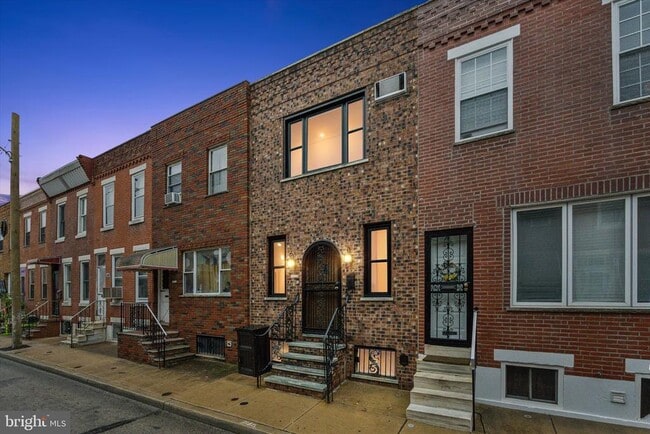 property at 1142 Tree St