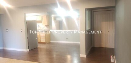 9513 University Ave in Clive, IA - Building Photo - Building Photo