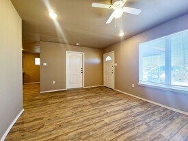 3613 E 3rd Pl in Lubbock, TX - Building Photo
