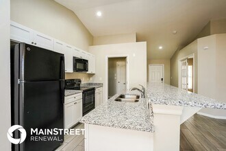916 NW 15th Ave in Cape Coral, FL - Building Photo - Building Photo