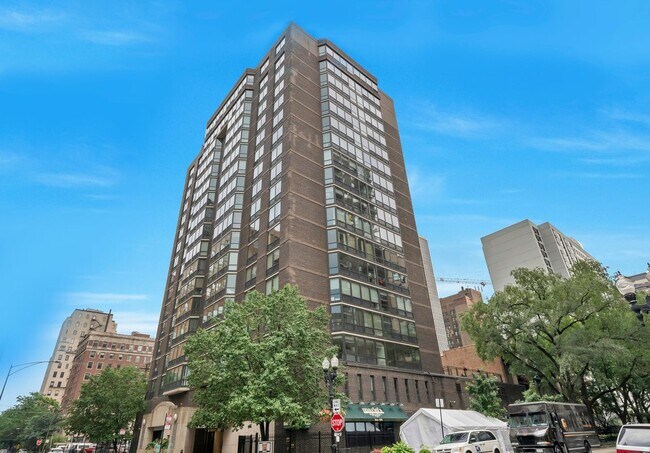 property at 21 W Goethe St