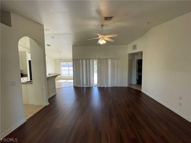 1428 SW 29th St in Cape Coral, FL - Building Photo - Building Photo