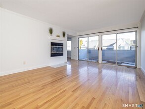 36 Wilton Crst in Wilton, CT - Building Photo - Building Photo