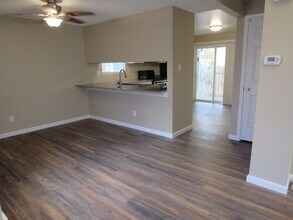 12226 Elm Way in Thornton, CO - Building Photo - Building Photo