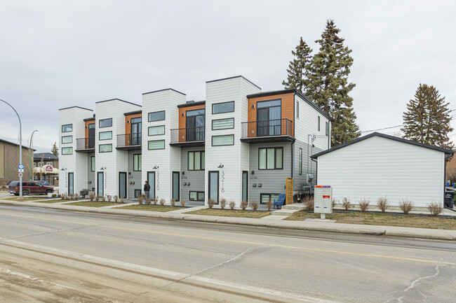 3216 26 Av SW in Calgary, AB - Building Photo - Building Photo