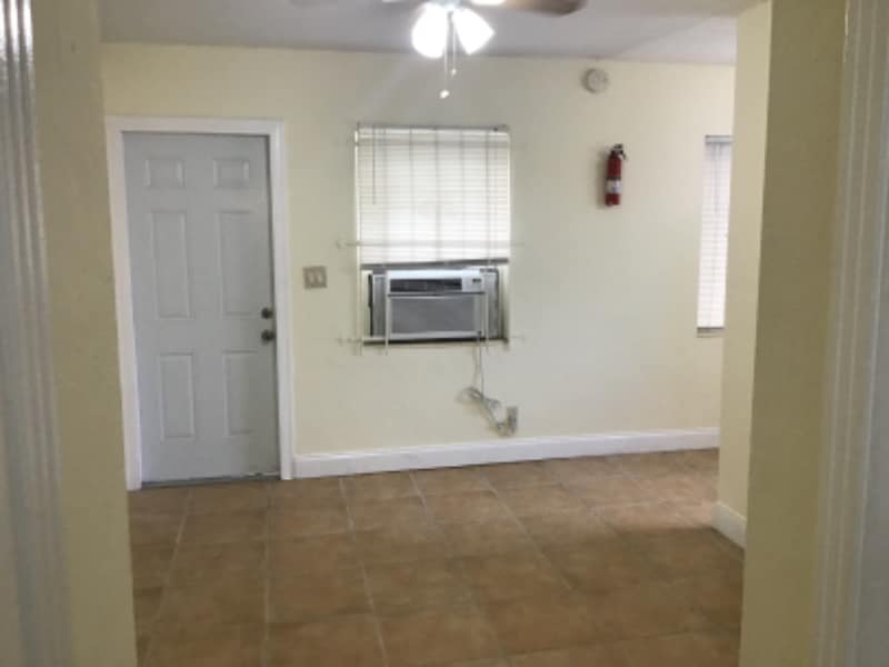 2441 SW 27th Ave in Miami, FL - Building Photo