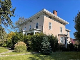 30 Camp St in Norwalk, CT - Building Photo