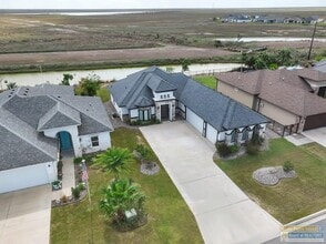 86 Torrey Pines Dr in Laguna Vista, TX - Building Photo - Building Photo